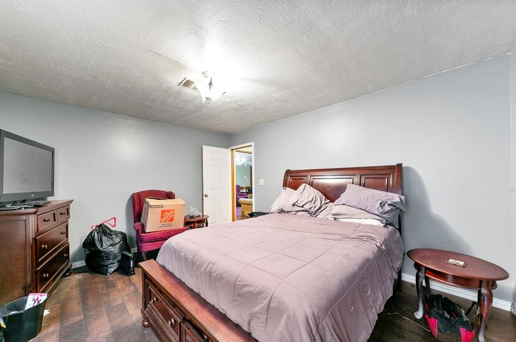 7409 Touchstone, Houston TX  77028-1707 exterior