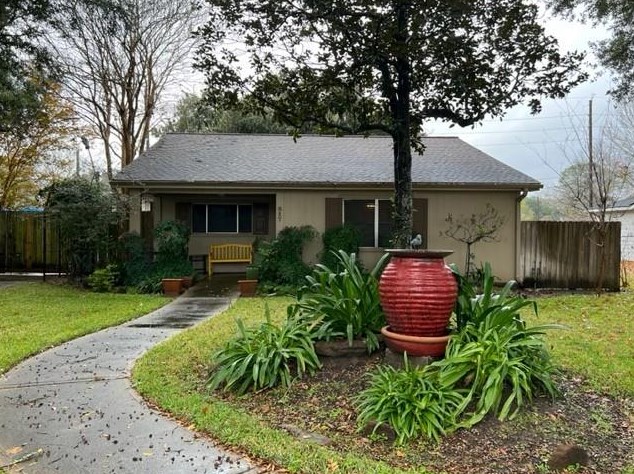 817 Dollins St, Katy, TX 77493