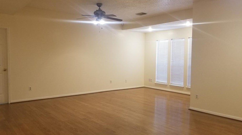 9331 Wandsworth Dr, Spring TX  77379-9407 exterior