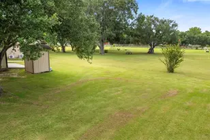 3911 N Elm Rd, Santa Fe, TX 77517 - Photo 42