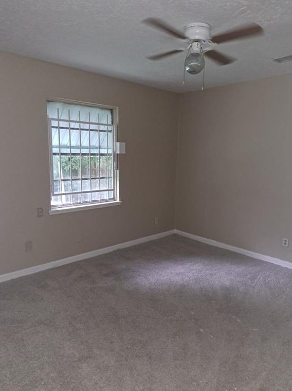4002 Darlinghurst Dr, Houston, TX 77045-5528
