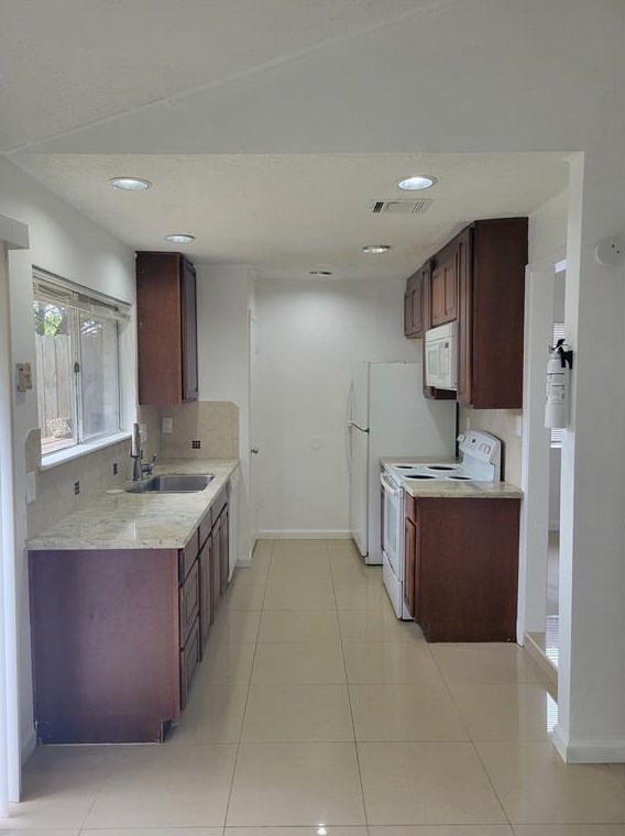 727 Doncrest St, Channelview, TX 77530