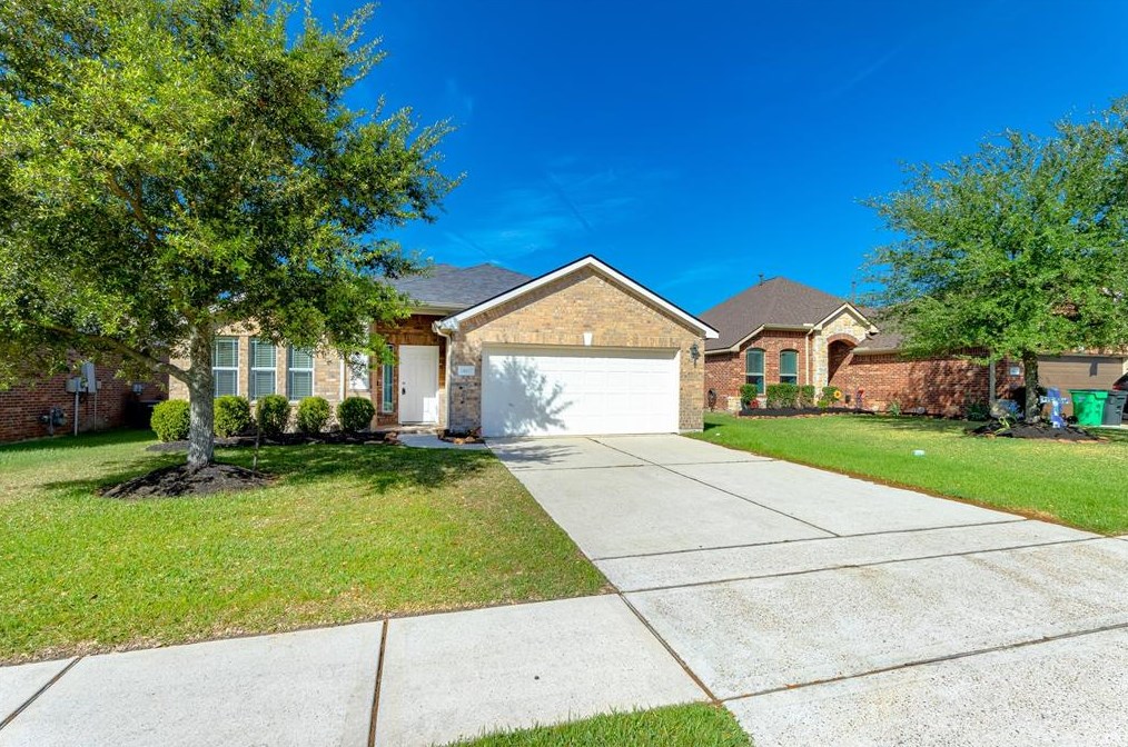 24807 Lazy Tee Ln, Tomball, TX 77375