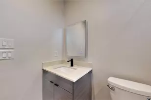 531 Memorial Heights Dr, Houston, TX 77007 - Photo 12