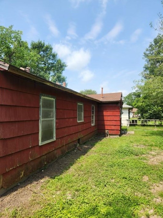 5751 Belmark St, Houston, TX 77033-2145