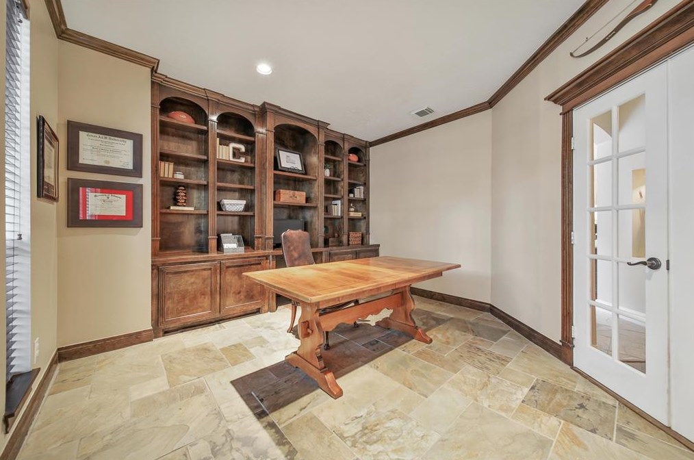 23 Townsend Pl, Spring TX 77382-1015 exterior