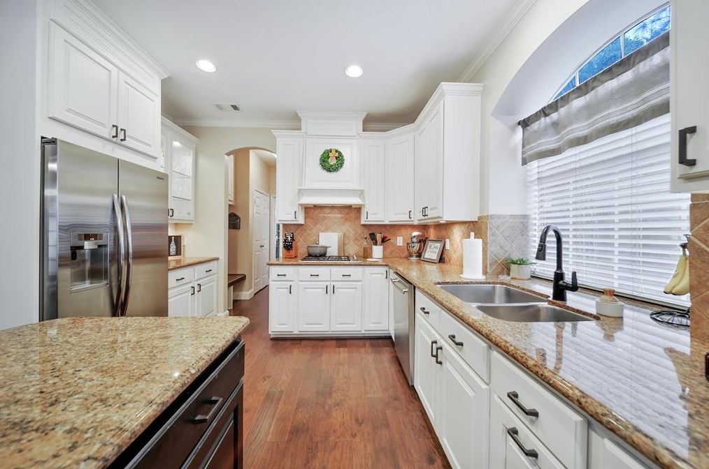 23 Townsend Pl, Spring TX 77382-1015 exterior