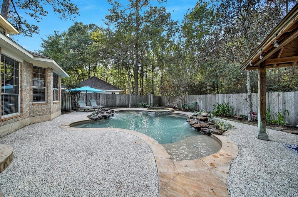 23 Townsend Pl, Spring TX 77382-1015 exterior