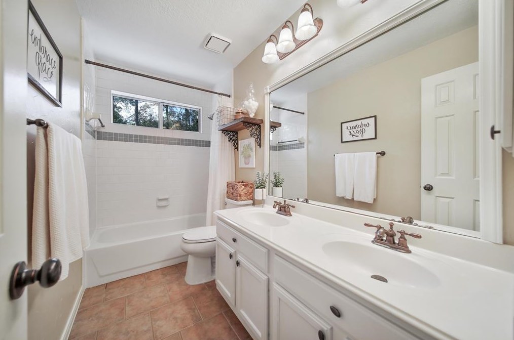 23 Townsend Pl, Spring TX 77382-1015 exterior