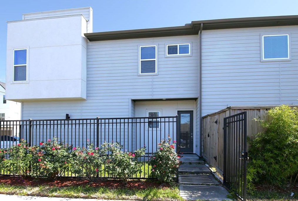 1519 Chestnut St, Houston, TX 77009