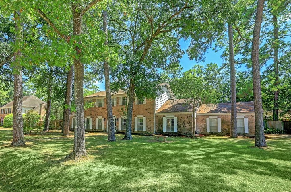 11907 Stoney Ridge Ln, Houston, TX 77024-5050