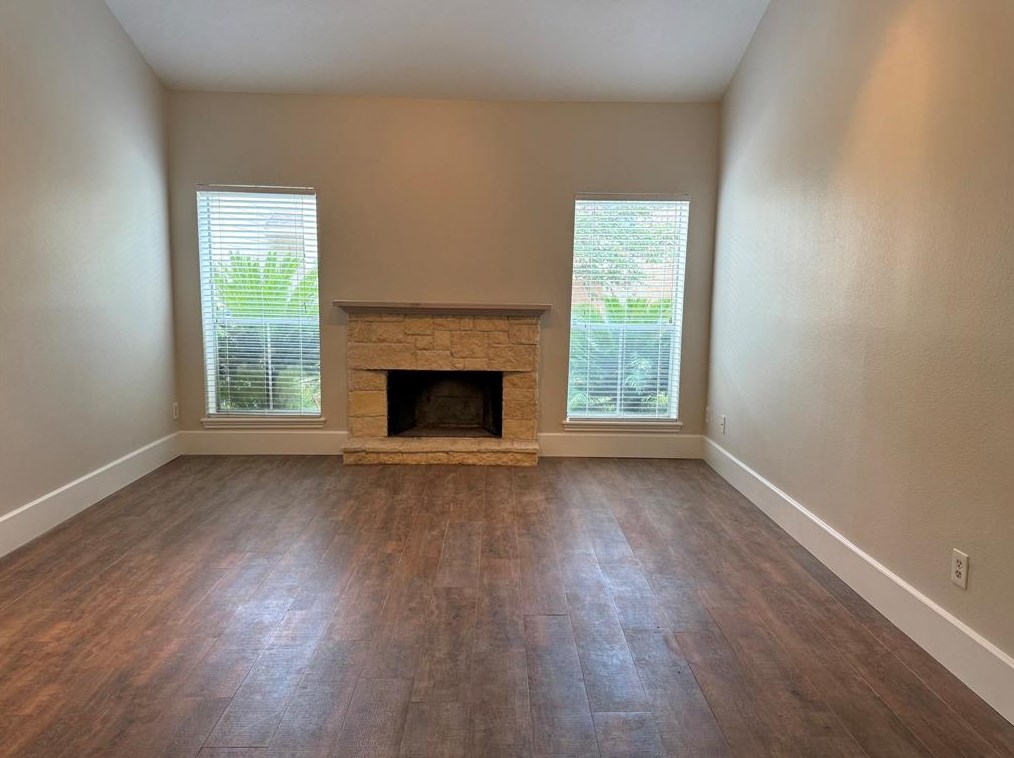 2008 Augusta Dr, Houston TX  77057-3704 exterior