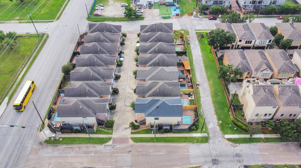 218 Grv St, Houston TX  77020-6027 exterior