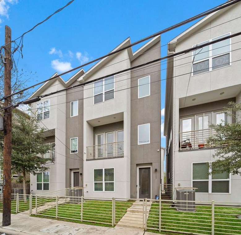 3107 Gillespie St, Houston, TX 77020