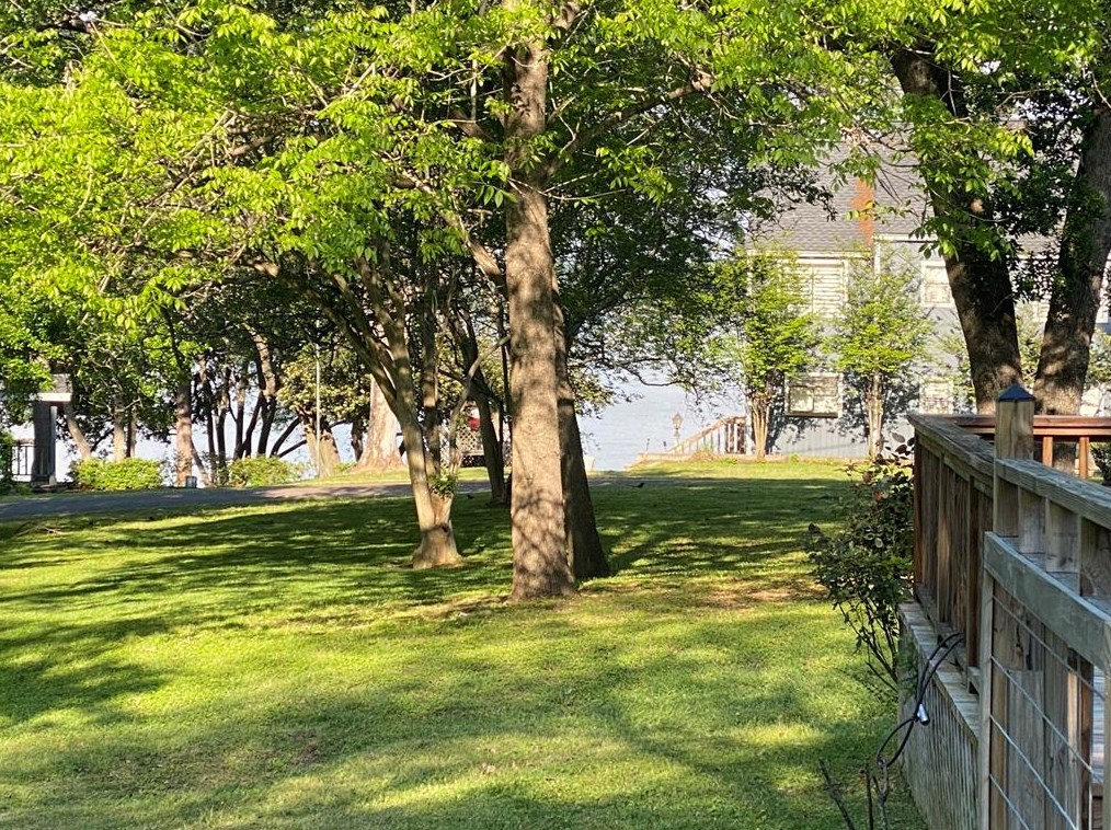 234 El Dorado Dr, Livingston TX  77351-0541 exterior