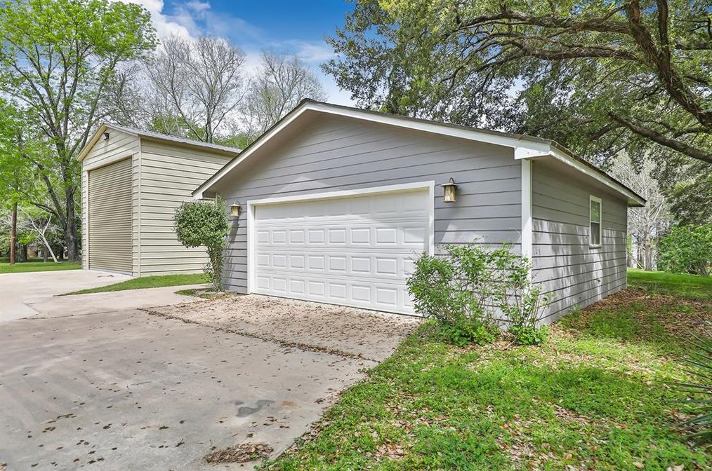 234 El Dorado Dr, Livingston TX  77351-0541 exterior