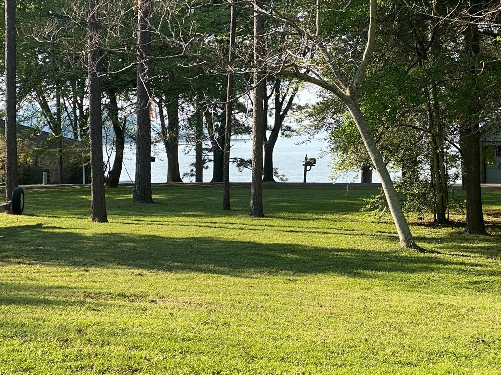 234 El Dorado Dr, Livingston TX  77351-0541 exterior