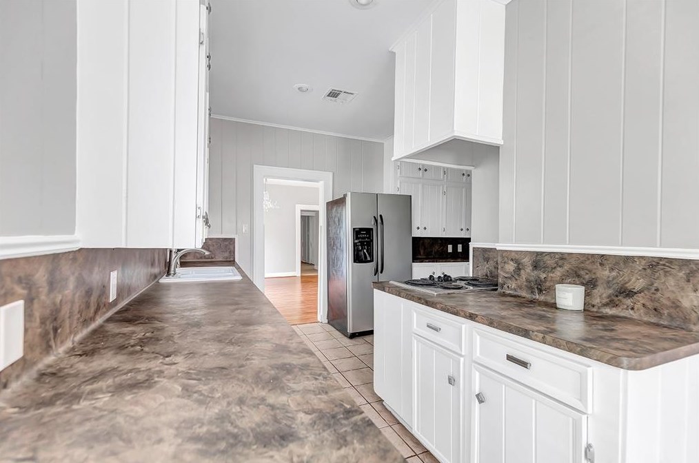 234 El Dorado Dr, Livingston TX  77351-0541 exterior