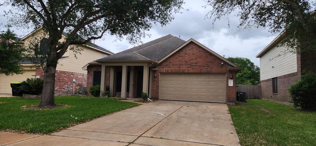 2619 Village Square Dr, Missouri City, TX 77489