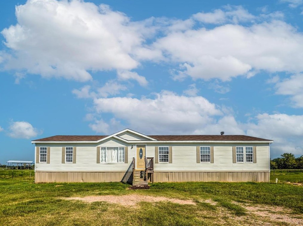 13935 Vacek Rd, Santa Fe, TX 77517-3041