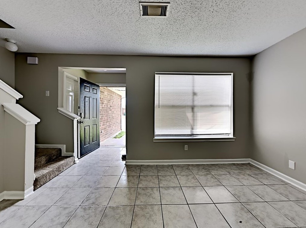 3146 Kelling St, Houston TX  77045-4300 exterior