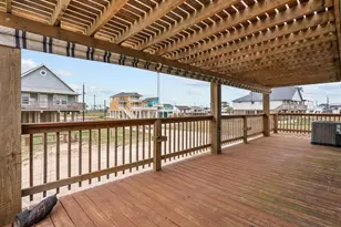 1103 White Cap Dr, Surfside Beach, TX 77541 - Photo 24