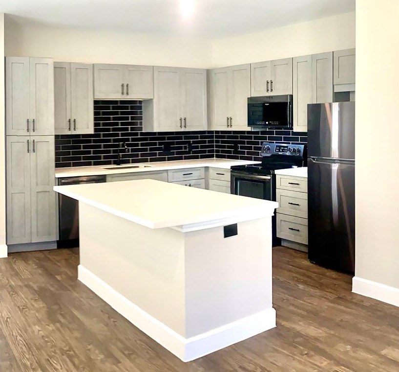 62 Woodland Hills Dr #d, Conroe, TX 77303