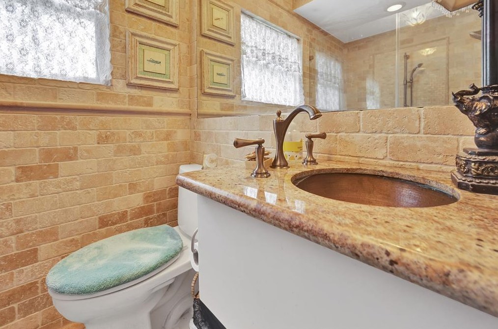 4306 Fernwood Dr, Houston TX  77021-1641 exterior