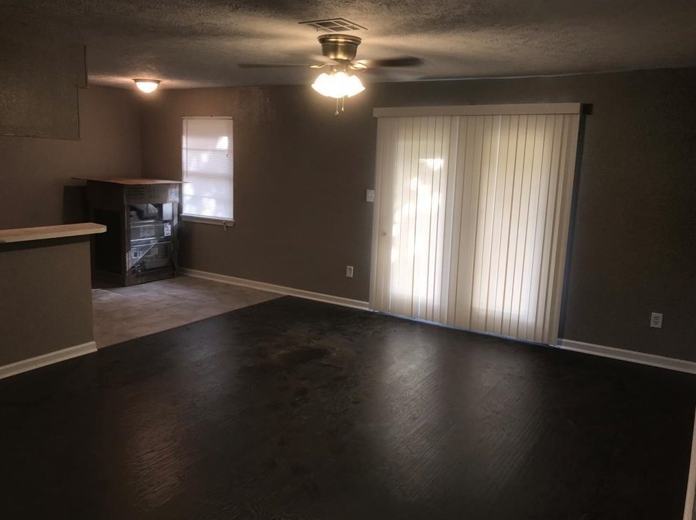 11211 Sagearbor Dr, Houston, TX 77089