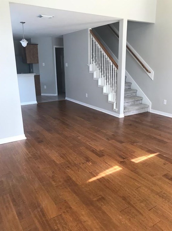 604 Brad Ct, Houston, TX 77598-4077
