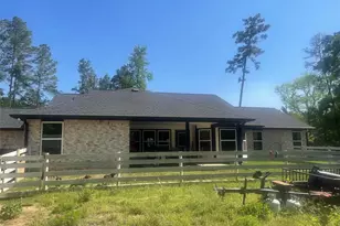 131 Feldspar Ln, Huntsville, TX 77340 - Photo 2