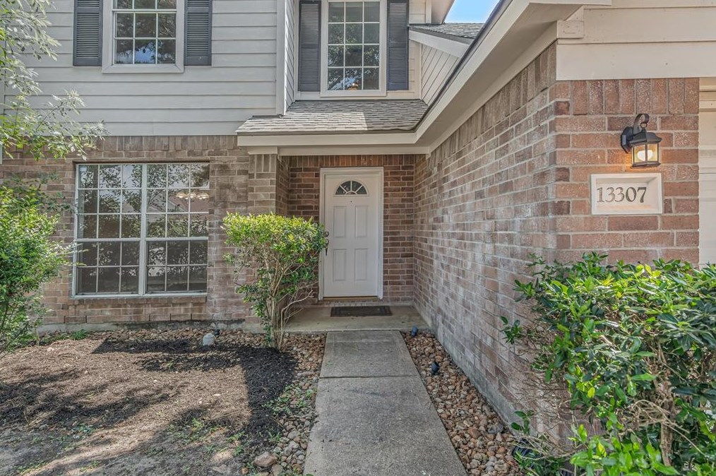13307 Eldridge Meadow Dr, Houston, TX 77041-1732