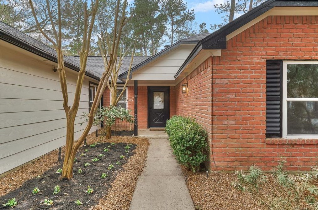 4 Meadow Star Ct, Spring, TX 77381-2531