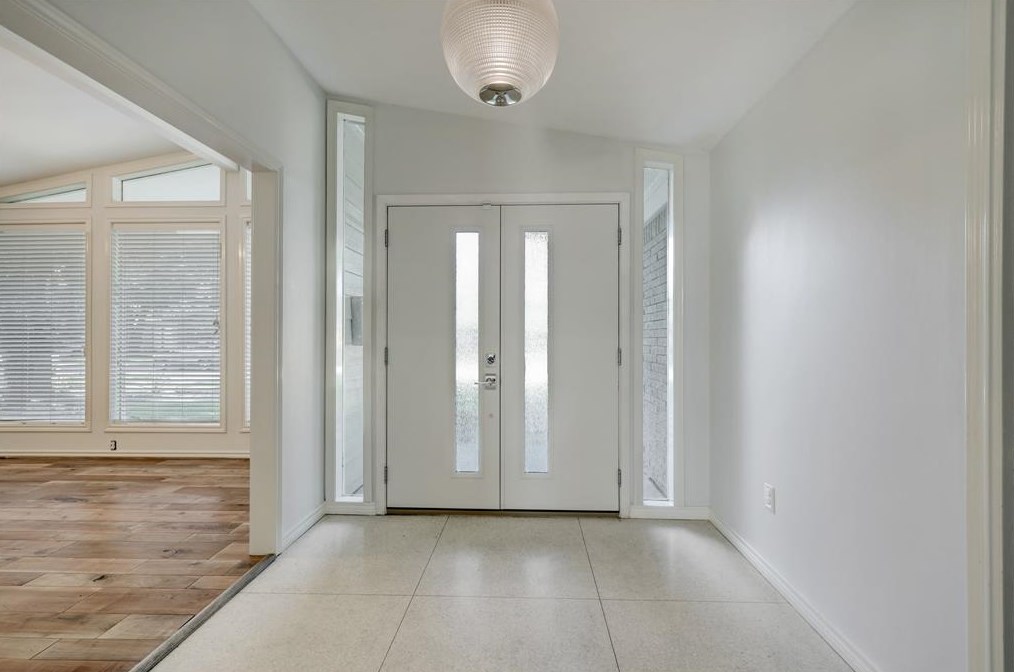 5331 Yarwell Dr, Houston, TX 77096-5118