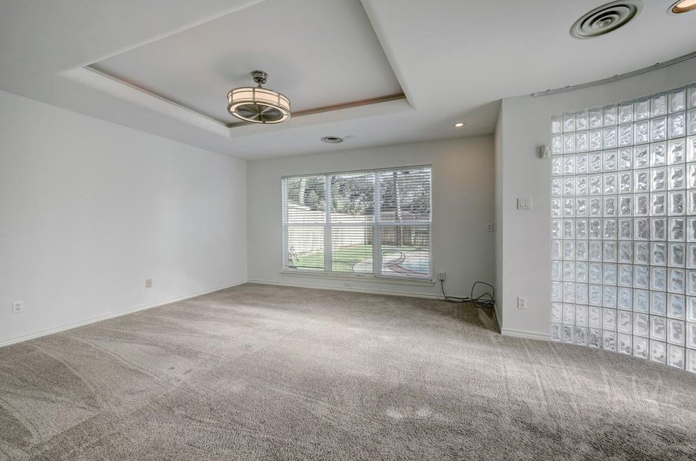 5331 Yarwell Dr, Houston TX  77096-5329 exterior