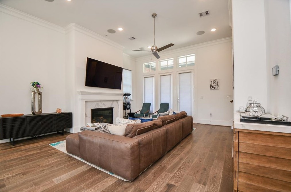 703 Bringhurst St, Houston TX  77020-8607 exterior