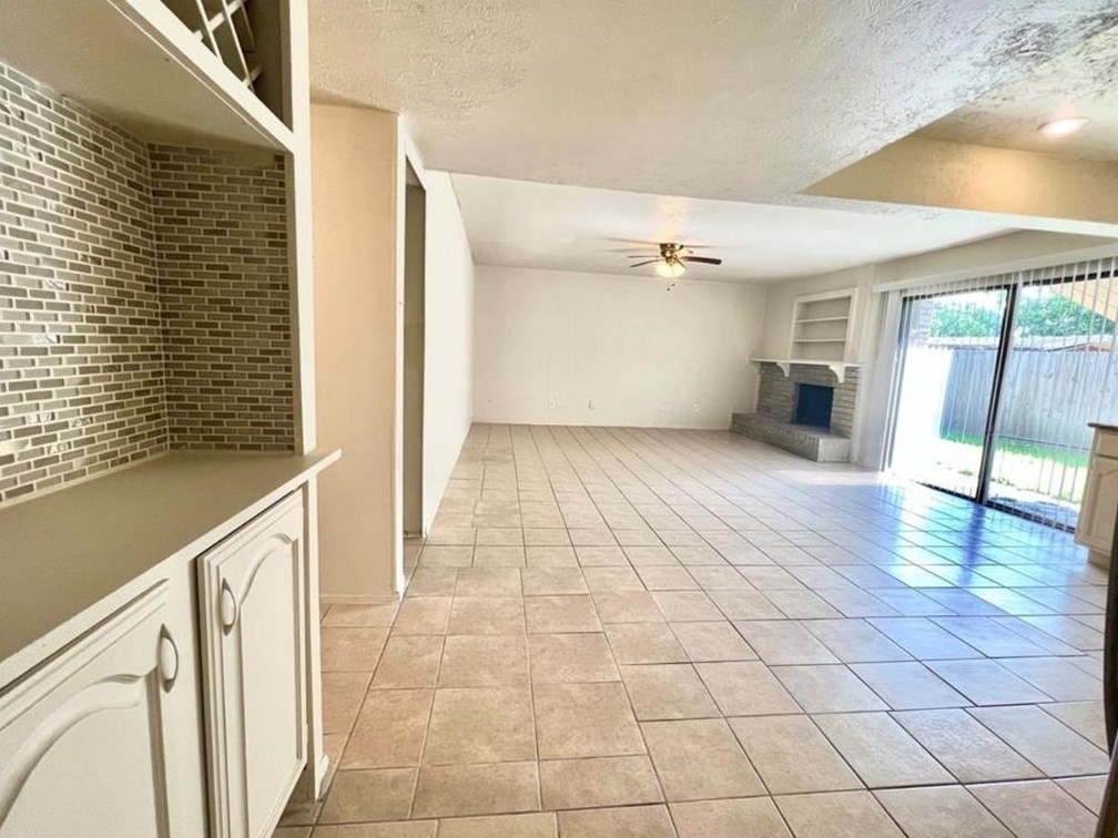 2006 Quail Valley E Dr, Missouri City, TX 77459