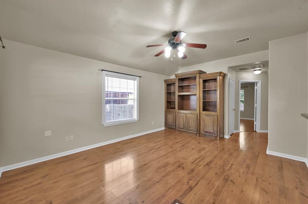 244 Longview St, Conroe TX  77301-4092 exterior