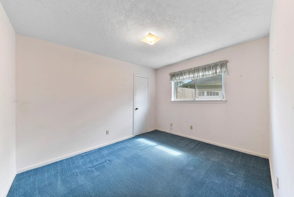 9726 Springmont Dr, Houston TX  77080-1440 exterior