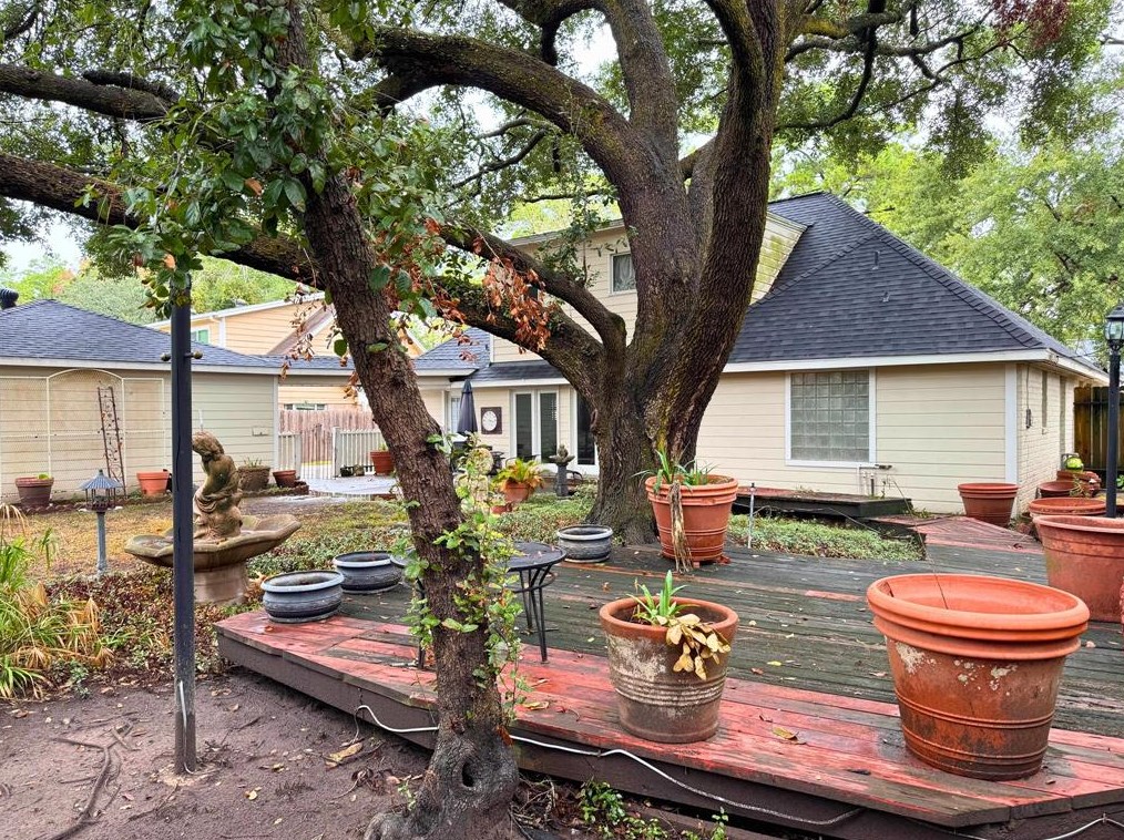 3807 Glenheather Dr, Houston TX  77068-2409 exterior