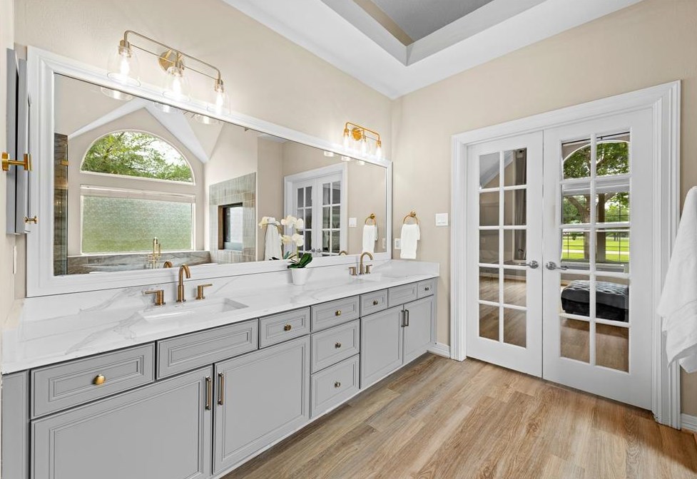 4002 Wentworth Dr, Fulshear TX 77441-4369 exterior