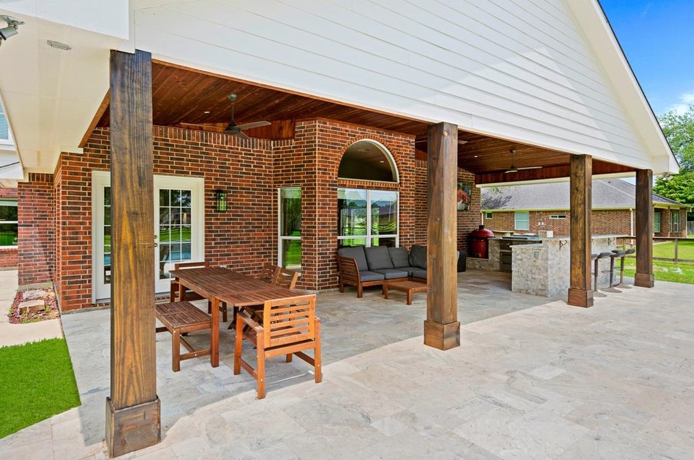 4002 Wentworth Dr, Fulshear TX 77441-4369 exterior