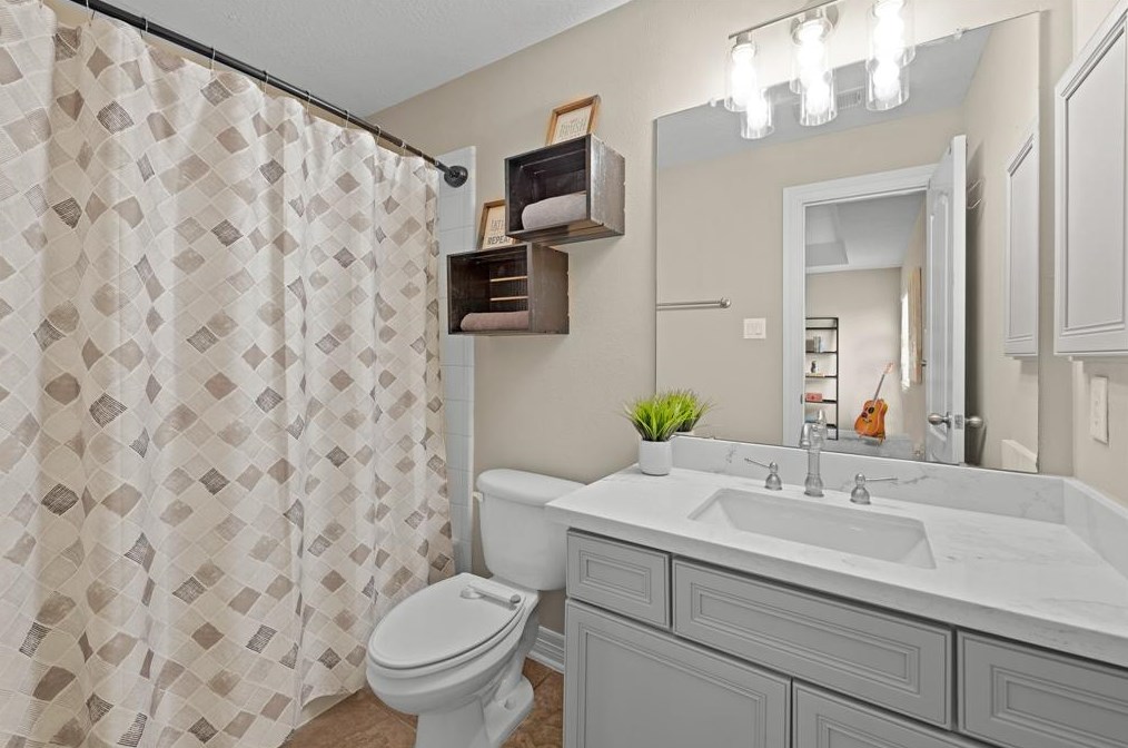 4002 Wentworth Dr, Fulshear TX 77441-4369 exterior