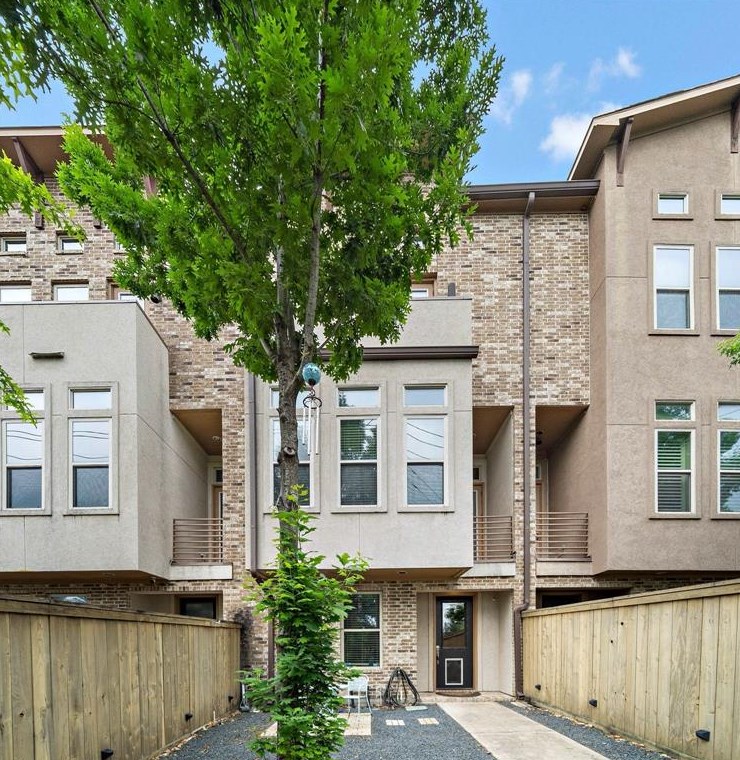105 E 2nd St, Houston, TX 77007