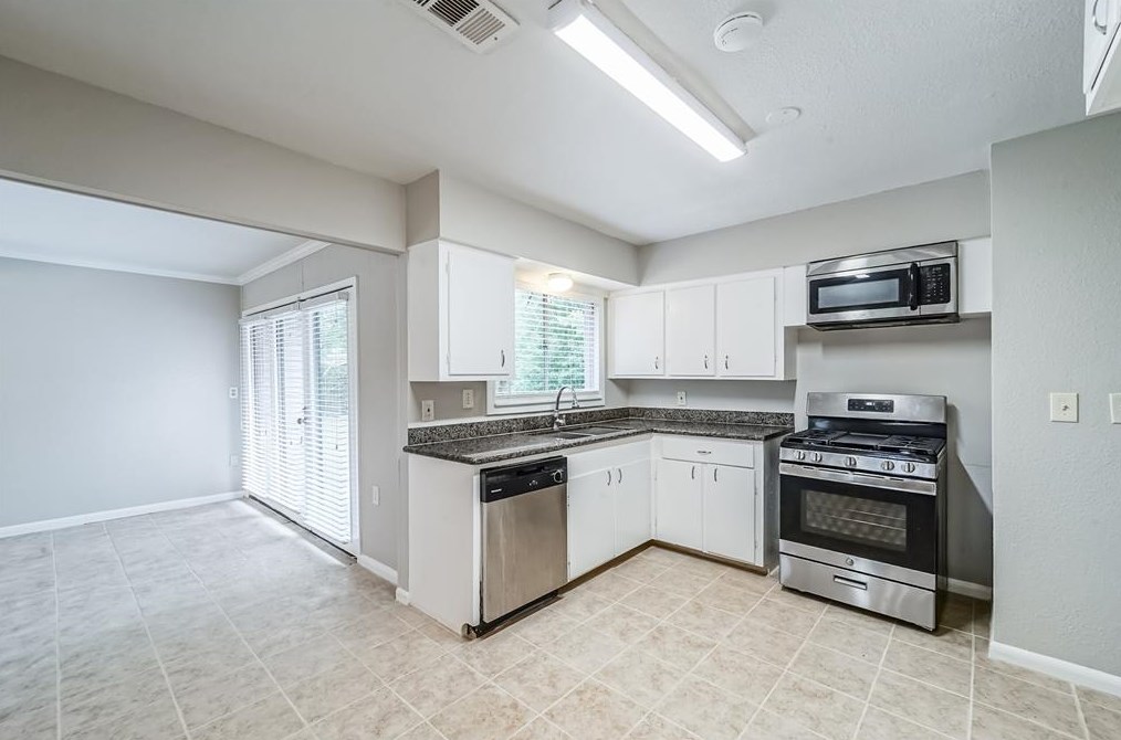 6203 Westover St, Houston TX  77087-6545 exterior