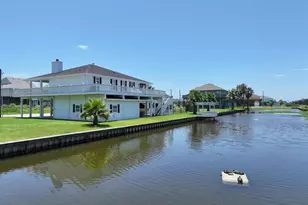 2583 Breaker Dr, Crystal Beach, TX 77650 - Photo 8