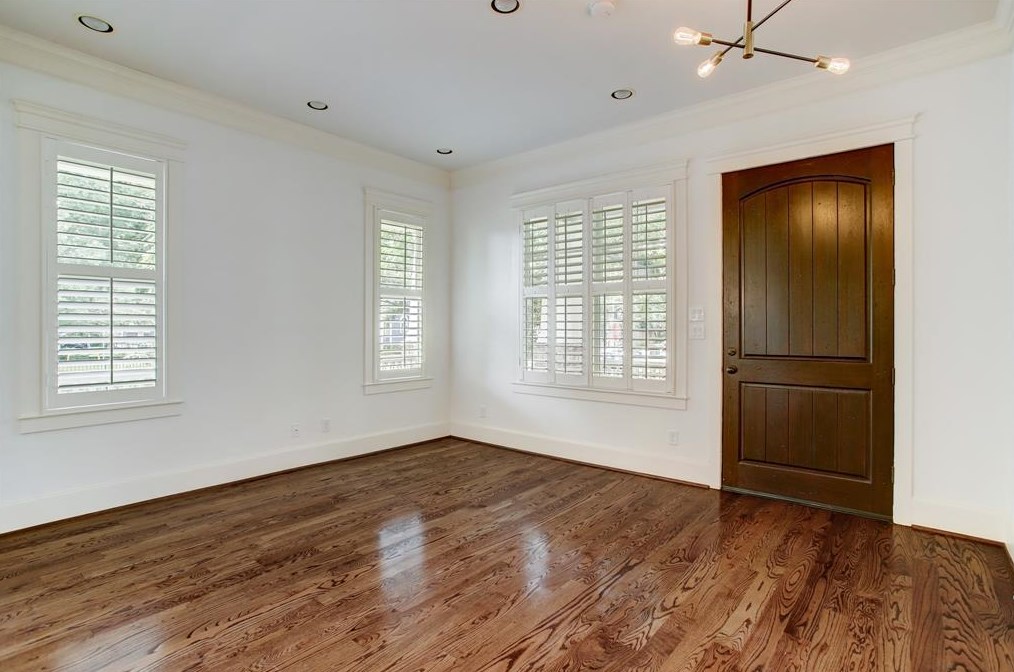 419 23rd St, Houston, TX 77008-2032