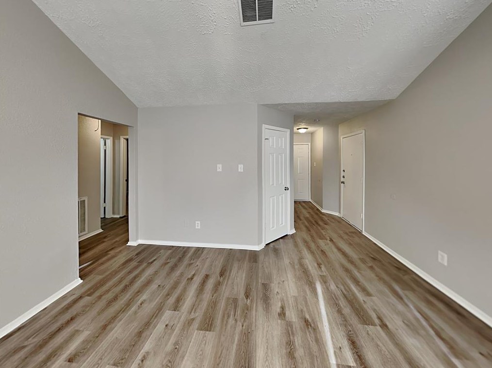7822 Breda Dr, Baytown TX  77521-8541 exterior