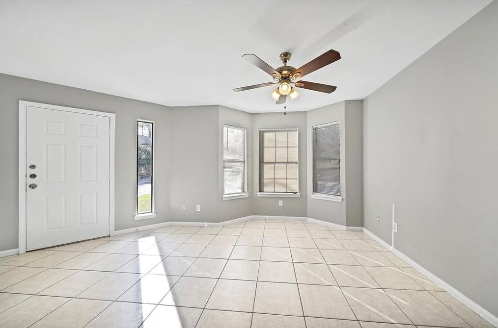 3019 La Estancia Ln, Houston, TX 77093