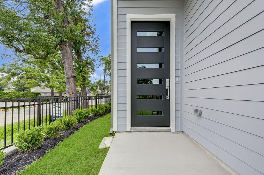 1210 Prince St, Houston TX  77008-6408 exterior